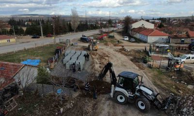 İnönü’de kilitli parke taşı çalışmalarına devam ediliyor