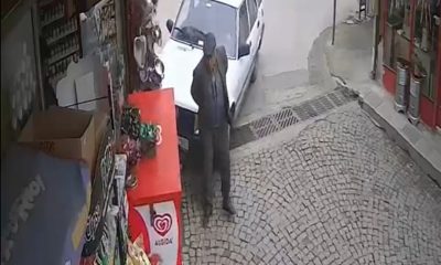 Otomobilin çarptığı yayanın soğukkanlı tavırları dikkat çekti