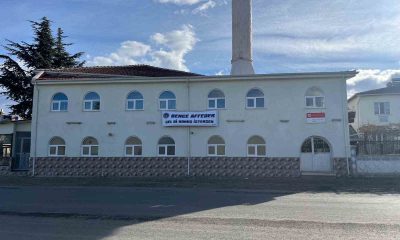Eskişehir’deki Yavuz Camii’nin duvarına “Bence affeder, gel konuş istersen” pankartı asıldı