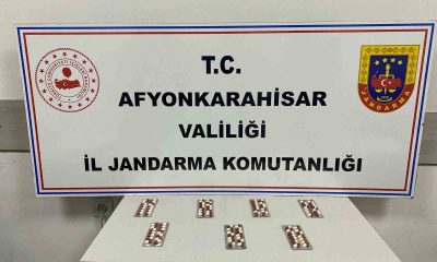Jandarma uyuşturucu hap ele geçirdi