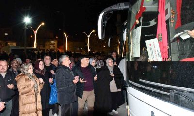 Emet’te 78 kişilik umre kafilesi dualarla uğurlandı