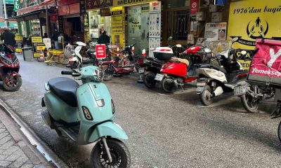 Yol mu motosiklet park alanı mı?