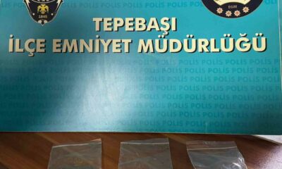 Polis ekiplerinin çalışmalarında uyuşturucu madde ve silah ele geçirildi