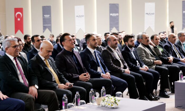 MÜSİAD’ta Oğuz Özdemir Güven tazeledi