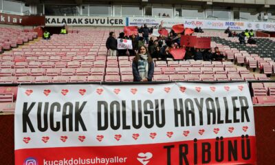 Hazırladığı proje sayesinde yüzlerce çocuğu Eskişehirspor tribünleriyle tanıştırdı