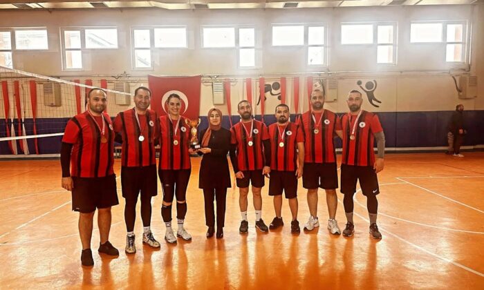 ‘Kurumlar Arası Voleybol Turnuvası’ sona erdi