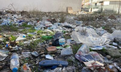 Duyarsız vatandaşlar araziyi çöplüğe çevirdi,Belediye Seyrediyor!