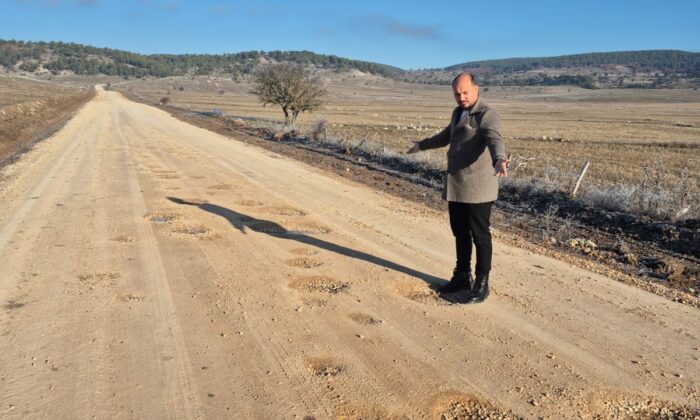 AK Parti İlçe Başkanı’ndan CHP’lilere Siz Önce Kapınızın önünü süpürün