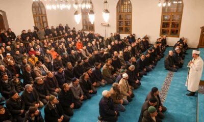 Restorasyonu tamamlanan tarihi Kara Mustafa Paşa Camii ibadete açıldı