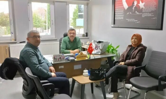 Tavşanlı Beyazay Derneği’nden engelli kadınlara yönelik el becerisi kursları