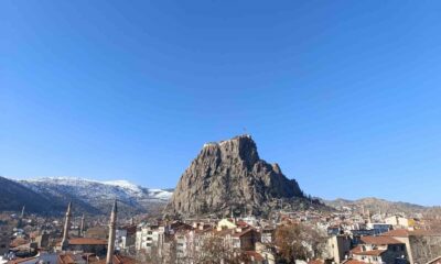 Afyonkarahisar yılın ilk gününe güneşli ve açık bir hava ile başladı
