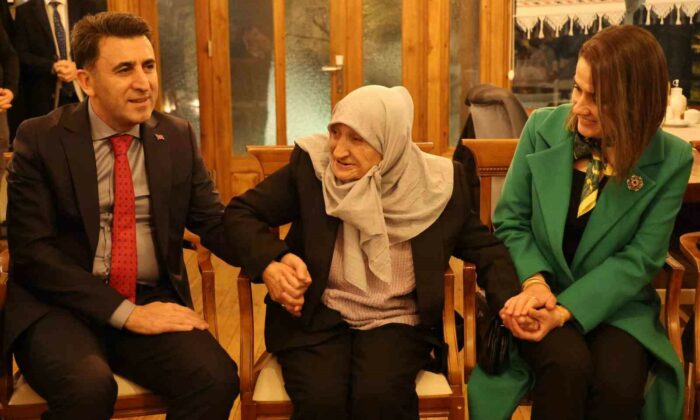 Huzurevi sakinleri Polis Evi’nde ağırlandı
