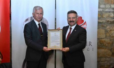 Emekli olan Vali Yardımcısı Ali Çetin’e ’10 Ocak İdareciler Günü’ programı ile veda edildi