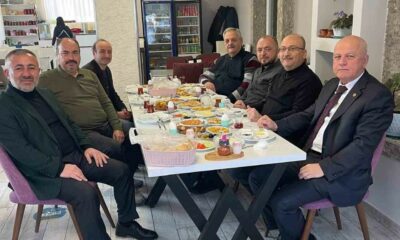 AK Parti İl Başkanı Yıldırım, eski il başkanlarıyla yemekte buluştu