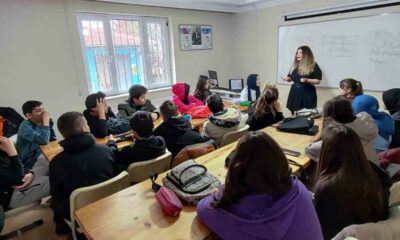 Öğrenciler için “Sınav Kaygısı ve Baş Edebilme Yöntemleri” semineri düzenlendi