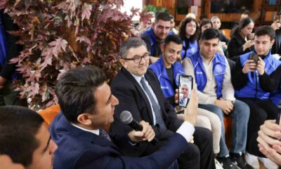 Gençlik ve Spor Bakanı Osman Aşkın Bak, gençlere söz verdi