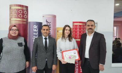 İl birinciliğini hak kazanan öğrencilere hediye takdiminde bulundu