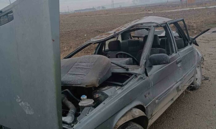 Takla atan otomobilde 5 kişi yaralandı