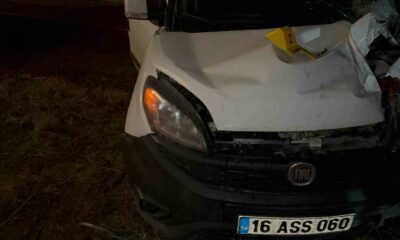 Arıza yapan aracının başında beklerken bir başka aracın çarpması sonucu öldü