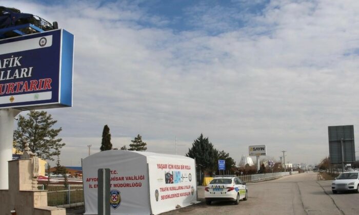 Polisten ‘Yaşam Tüneli’nde uygulamalı eğitim