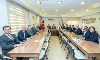 Vali Hüseyin Aksoy MÜSİAD Eskişehir Şube Yönetimi ile bir araya geldi.