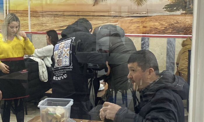 Hemlich manevrası sayesinde boğulmaktan son anda kurtuldu