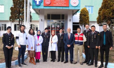 Eskişehir İl Jandarma Komutanlığı’ndan huzurevine anlamlı ziyaret