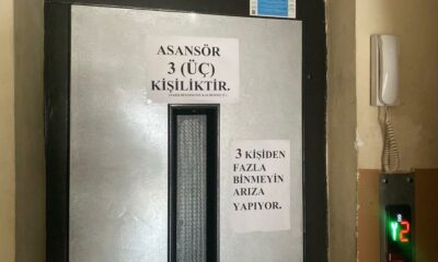 Vatandaşlar sürekli asansörün tonaj sınırını aşınca bina sakinleri her yere uyarı astı