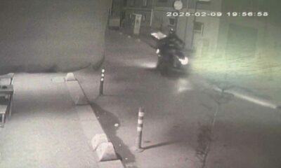 Sokağa ani çıkan çocuğa motosiklet çarptı, o anlar güvenlik kamerasına yansıdı
