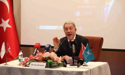 Hulusi Akar dijital teröre dikkat çekti