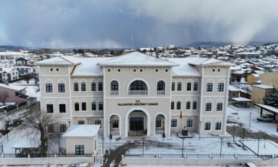 Yapımı tamamlanan Hükümet Konağı yeni yüzüyle hizmet vermeye başladı
