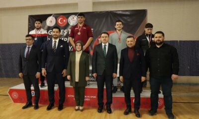 Kütahya’da U-17 Güreş Türkiye Grup müsabakaları sona erdi