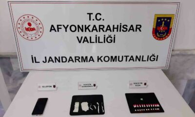 Jandarma zehir tacirini uyuşturucuyu satamadan yakaladı