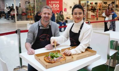 Pizza yapımı için 120 kişi bir araya geldi