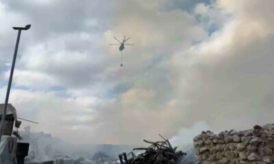 Fabrika yangınına helikopterlerle havadan müdahale başladı
