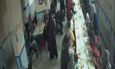 Öğrencisinin hayatını Heimlich manevrası ile kurtardı