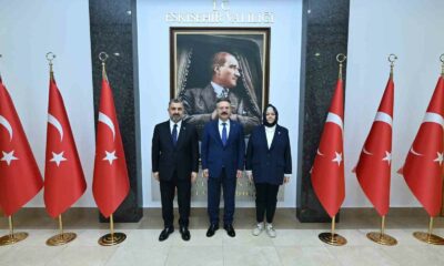 Başkan Şahin, Vali Hüseyin Aksoy’u makamında ziyaret etti