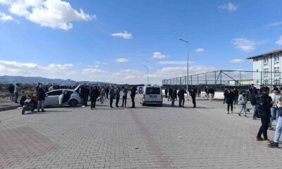 Asılsız ihbar iki okulda kaosa neden oldu