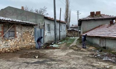 İnönü Belediyesi Esnemez Mahallesi’nde temizlik çalışması yaptı