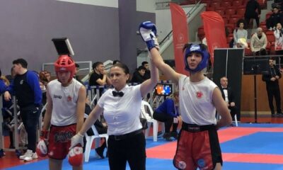 Kütahyalı genç sporcular Türkiye Kick Boks Şampiyonası’ndan madalyalarla döndü