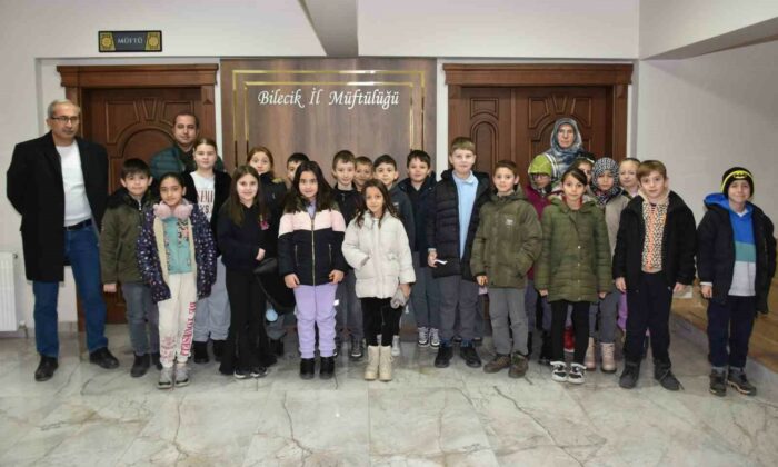 Minik öğrenciler anlamlı bir gün geçirdiler