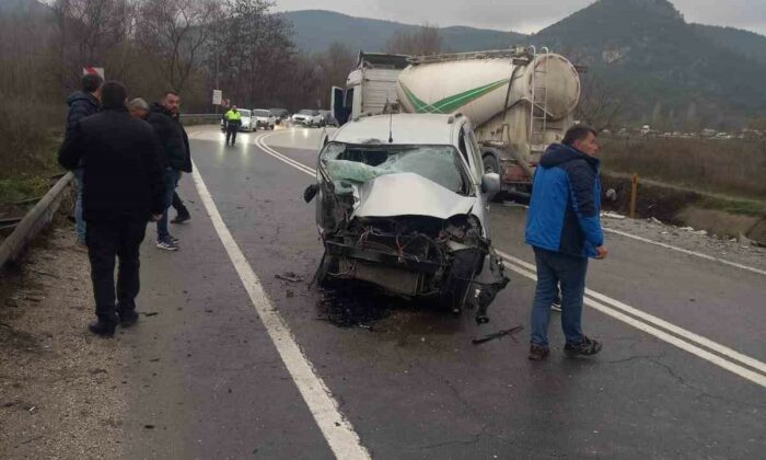 Bilecik’te meydana gelen trafik kazasında 1 kişi ağır yaralandı
