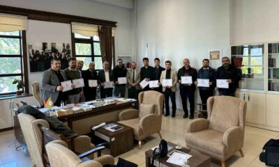 Simav’da ’Talim ve Tashih-i Huruf Kursu’nda başarılı olan din görevlilerine belgeleri verildi