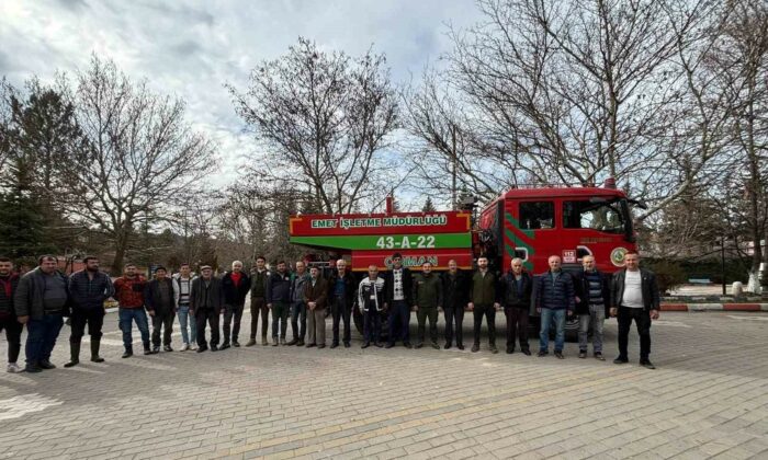 Kütahya’da 332 köyde 4 bin 114 vatandaşa “Orman yangınları ile mücadele yöntemleri” konulu eğitim