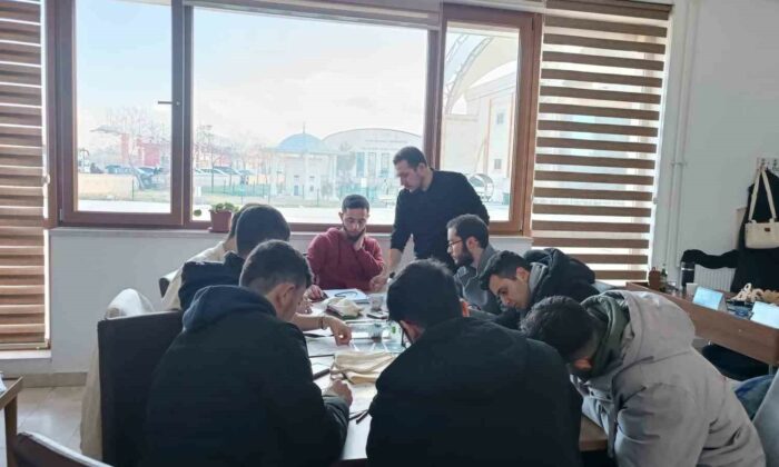 Bez çanta baskı atölyesi yapıldı