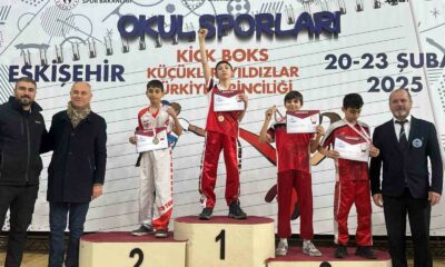 Pazaryerili kick boksçular Türkiye Şampiyonasından büyük başarı ile döndü