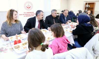 Safiye Gönül Bayar Huzurevi’ndeki buluşmada nesiller bir araya geldi