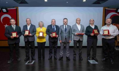 Vali Hüseyin Aksoy, Eskişehir Şehir Hastanesi’nde 14 Mart Tıp Bayramı’nı kutladı