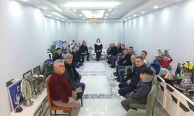 Geçirdiği ameliyat sonrası Başkan Tekin’e personelden sürpriz