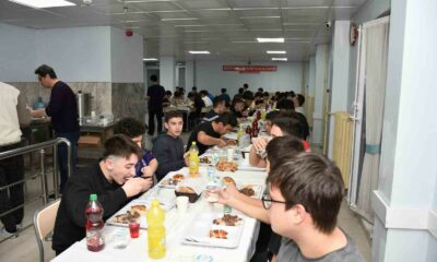 Eskişehir’de öğrencilerle iftar programı düzenlendi